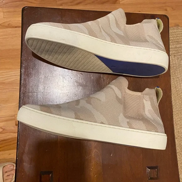 Rothy’s Retired Sand Camo Chelsea - Picture 4 of 6